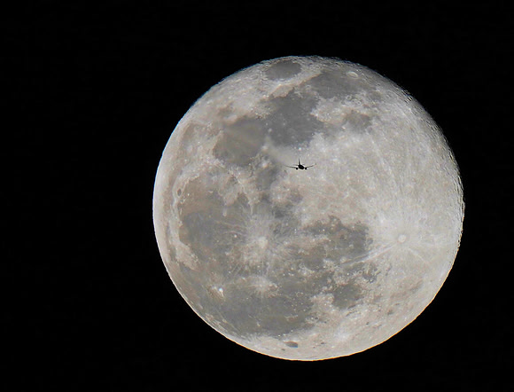 Fly Me to the Moon