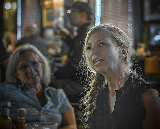 Bar Singer