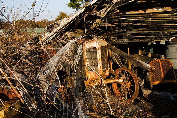 Under Cover, rust, decay
