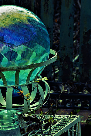 Gazing Ball Beauty