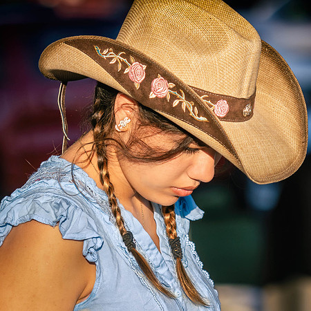 Cowgirl 4-3