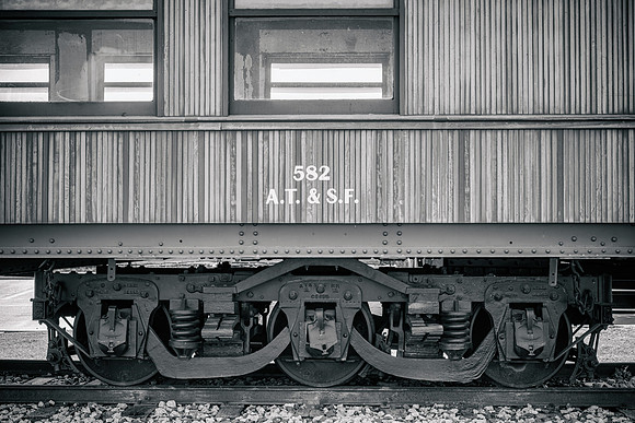 582